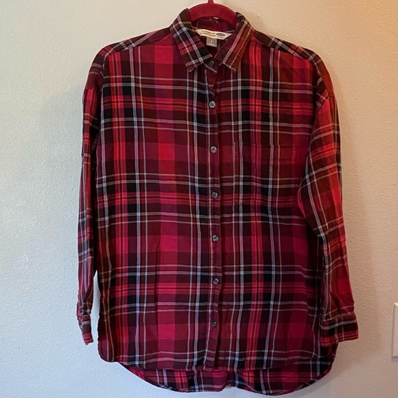 Old Navy Plaid Boyfriend Women’s Shirt - Picture 2 of 8